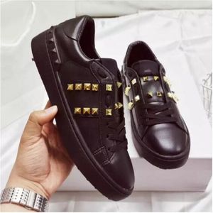 Sapatos de couro genu￭no Sapatos unissex Casual Leisure Rivets Running Sneaker Lovers Walking Tennis Skateboard Shoes 1H9