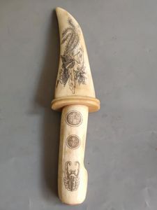 Oggetti decorativi Figurine Intaglio di ossa Coltello per carta intestata Oggetti d'antiquariato cinesi splendidamente scolpiti Circa 120 Decorazioni storiche per la casa