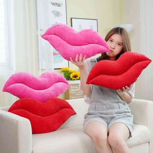 New Fashion Cute Soft Sexy Lips Shaped Plush Pillows Home Decor Creative Cuddle Sofa Throw Cotton J220704