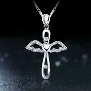 Dainty Sweet Cross Pendant Halsband Choker Smycken Kvinnor Silver Color Chain Angel Wings Statement Party Wedding Gifts