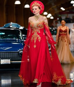 Luxury Red Arabic aftonklänning 2022 med guld spetsar hög hals caftan morrocan prom klänningar formella party wear vestidos de noche robe de mariee vestido gala femme