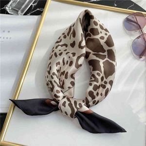 Sciarpa quadrata da 70 cm Fasce per capelli di lusso da donna Nastro Scrunchies di seta Borsa da donna Sciarpe Avvolgere Bandana Moda Foulard Fazzoletto da collo