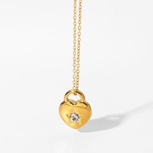 Collane con ciondolo Collana alla moda con zirconi con lucchetto a forma di cuore per donna Collana girocollo in acciaio inossidabile placcato oro 18 carati Pendente