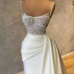 2022 Luxury Pearls Spaghetti Evening Dress Beading Sequins Ruched Prom Gowns Satin Sweep Train Mermaid Party Dresses