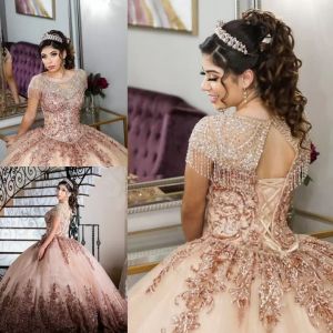 Quinceanera Rose Gold Dresses Sparkly paljetter Bollklänning Beaded Crystals Juvel Neck Pageant Formell klänning Söt födelsedagsfest Prom klänningar Custom Made S