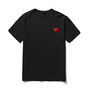 Jogar Mens 2023 Designer de camisa Red Comes Heart Women Garcons S Badge des Quanlity TS Algodão Cdg Bordado de Manga Curta BG S Hort Leeve