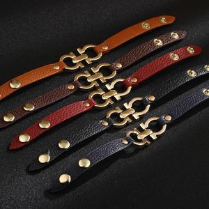 2022 einfache mode armband weibliche ins ethnischen minderheit design PU leder legierung geometrische schnalle armband Schmuck