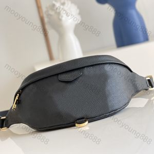 12A Upgrade Mirror Quality Designer Black Midjepåsar Bumbag Mens Womens äkta läder präglad bröstväska dragkedja handväska