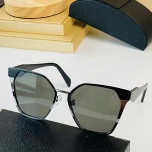 Populära män kvinnors solglasögon pr83ws mode trend unika designramar shopping dejting lyxglasögon åtta färger valfritt med originallåda