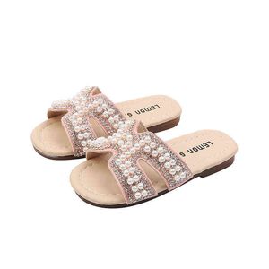Summerskie kapcie dla dziewcząt dla dziewcząt Koreańska sukienka księżniczka buty dziecięce dzieci mody perłowe sandały klapki nowe 2022 G220523