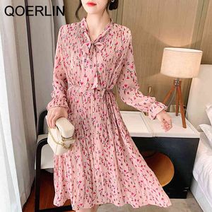 Qoerlin Floral Stand Collar Bownnot L￶st veck Midl￤ngd Chiffonkl￤nning med Liner Chic Street Elastic Midje Basic Dress Plus 210412