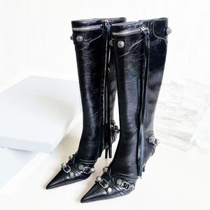 Cagole Designer-Stiefel aus echtem Leder, Nieten, Schnallenbesatz, seitlicher Reißverschluss, spitze Zehen, Stiletto-Absätze, hohe Damen-Absatzschuhe