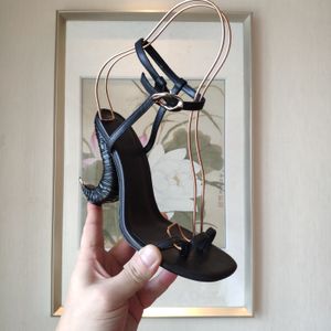 Kadın Moda Ipuçları toptan satış-Moda Kadınlar Üç Ayaklı Sandal Timsah Deri Deri Yüksek Topuklu Doğal Deriler Boynuz Topuk ve Metal İpucu cm Topuk Kişiselleştirilmiş Tasarım Sandalet Boyut