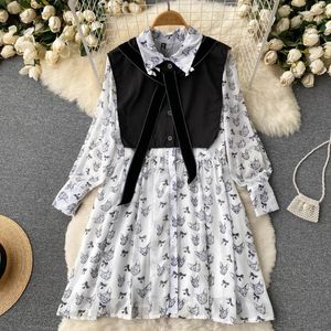 Casual Dresses 2022 Spring And Summer Design Sense Temperament Printing Retro Mid-length Loose Dress Black Vest Two-piece SetCasual