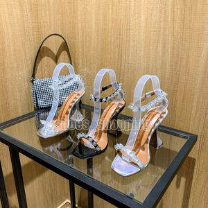 Amina Muaddi Heel Clear Mules Box와 여성을위한 샌들 투명 크리스탈 스풀 하이힐 슬리퍼 여름 패션 와인 유리 정사각형 발가락 그린 워드 블론드 웨그