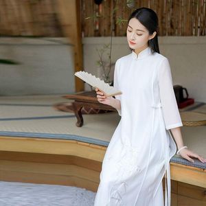 Etnisk kläder Summer kinesisk stil länge förbättrad cheongsamklänningar Enkel elegant retro temperament av high-end ung flicka qipao klänning kvinnan