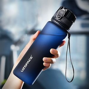 Water Bottle BPA Free Portable Leak-proof Shaker Locking Cap Suitable for Adults and Kids Running Cycling Fitness Outdoor 220307