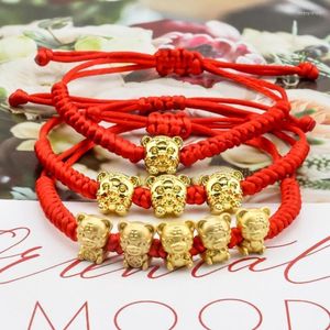 Очарование браслетов красно -струнные браслет талисмана пять состояний Golden Tiger 2022 Китайский год принесите богатство