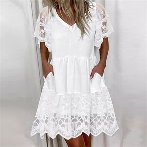 Kobiety V Szyjki krótkie rękawki Mini sukienki Elegancki biały kolor haftowy koronkowy siatka impreza Lady Casual Summer 5xl 220613