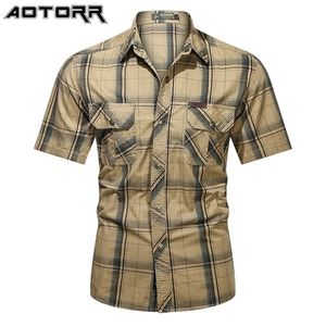 Verão Mens de manga curta camisa Única xadrez de algodão único Smart Smart Casual Casual Motocicleta Homens Plue Tamanho M-5XL 220322