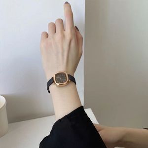 Luksusowe zegarki damskie projektant Wodoodporny styl koreański proste retro lekkie luksusowe niszę