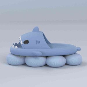 Slipper Shark Slipper Kobiety Platforma Zwierzęta Zwierzęta Sandał Sandałka 2022 Anti Slip Home House Funny Lekkie grube podeszwy buty plażowe 220723