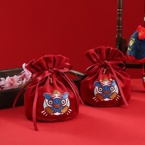 Gift Wrap 10st Red Tiger Shape Candy Bag Year's Lucky Wedding Box Velvet Drawstring Holiday Packaging Baggift