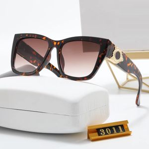 Солнцезащитные очки для женщины авангарди-комплексный металл 3011 смешанный цветовой квадратный солнце