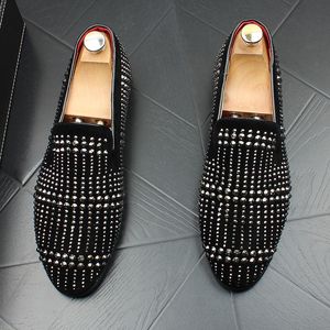 Moda Yeni Tasarımcı Erkekler Sivri Lüks Rhinestone Oxford Flats Rahat Ayakkabılar Mezuniyet Gelinlik Balo Zapatillas Hombre