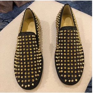 2022 Promotion Spring Men Spikes Loafers Party Wedding Men Shoes Europe Style Luxury Designer Glitter Handgjorda Fashion Men Shoes Mkjl0001 VN