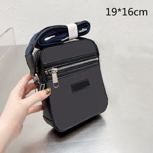 2023 Męskie torba projektantów mini torby telefoniczne torba crossbody luksusowe pojedyncze smartfon Cross Body Modna litera 5a