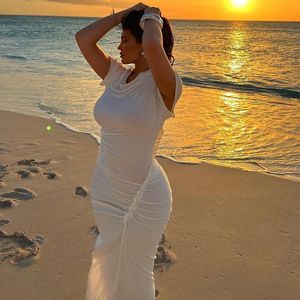 Casual Kleider Mode Weiß Solide Lange Kleid Sommer Urlaub Outfits Für Frauen Kurzarm Maxi Elegante VestidoCasual