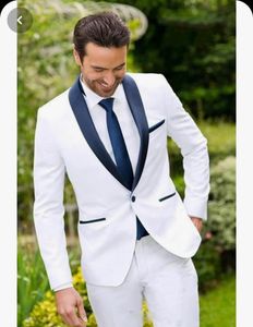 Fashion White Mens Wedding Tuxedos One Button Slim Fit Groom Groomsmen Tuxedos New Design Man Blazers Jacket Excellent 2 Piece Suit Jacket Pants Tie 11