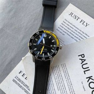 Casual Luxury Mens Watch Leather Strap Waterproof Date High Quality Fashion 42mm