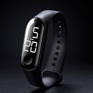 LED Electronic Sports Luminous Sensor Rates Moda 50m Homens à prova d'água Digital Wristwatches Mens