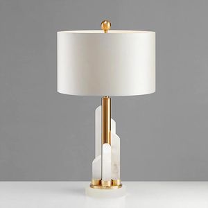 Masa lambaları Amerikan Işık Lüks Yeşim Taş Sütun Oturma Odası Lamba Kişilik Tasarımcısı Örnek Basit Modern Yatak Odası Başucu Latable