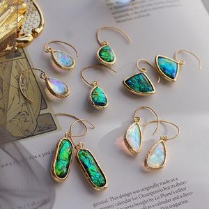 Moda Imitazione Opale Boby Elegante stile francese Ragazza Orecchini Ciondolo Geometria irregolare Goccia d'acqua Clip per orecchio Gioielli regalo Ciondola Chandeli