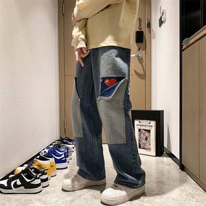 Сердце Джинсы оптовых-Мужские джинсы мужчины хип хоп лоскут негабаритный прямой джинсовый брюк мужское красное сердце отпечатка высокого качества уличной одежды джинсовая одежда смягчителя