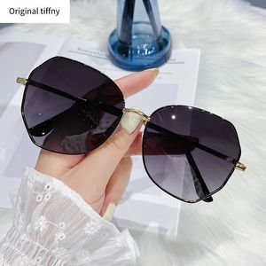 Vintage Rimless Alloy Aviation Pilot Sunglasses for Men 2021 Brand Gradient Sun Glasses Female Metal Oval Shades Black Brown Y220427