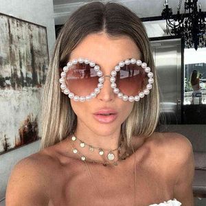 Große Runde Rahmen Perle Sonnenbrille Für Frauen Mädchen Luxus Marke Designer Sonnenbrille Weibliche Shades Brillen Trendy Gebogene Tempel Y220520