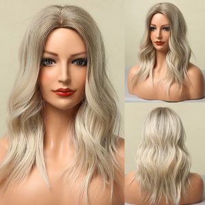 Gemma Medium Golvend Ombre Lichtbruin Blonde Synthetische Pruiken Voor Vrouwen Natuurlijke Middende Part Cosplay Hoge Temperatuur Fake Hair