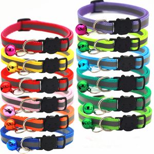 Justerbar liten hundvalphalsar Fotavtryck Mönster Pet Neck Nylon Buckles With Bell Puppy Cat Soft Newborn Collar Leash Reflective Plain Identification