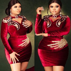 2022 Plus Size Arabic Aso Ebi Burgundy Sheath Velvet Prom Dresses Lace Crystals Evening Formal Party Second Reception Birthday Engagement Bridesmaid Gowns Dress