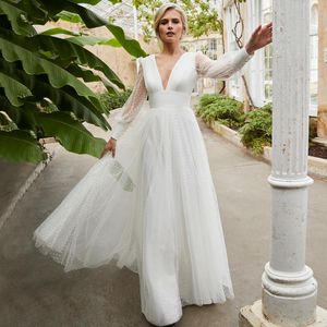 Andra bröllopsklänningar Elegant golvlängd långärmad klänning 2022 a-line djup v-hals tyllknapp bakåt svep tåg brudklänning annan