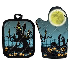 Customized Polyester Oven Mitts Printed with Halloween Style Pumpkin and Bat Pattern High Temperature Thermal Glove for Baking 220707