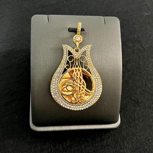 Hängsmycken Turkiskt mynt och halsband med kvinnors guld arabiska muslimska kvinnor av hög kvalitet är inte blygade halsbandshuspendant