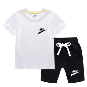 Sommer Designer Marke Logo Baumwolle Weiß Schwarz Sets Kurzarm Kleidung Anzüge Tops Hosen Baby Kleinkind Jungen Kleidung Kinder Kinder Mädchen Outfits