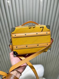 M59669 Tasarımcı Saplama Yumuşak Bagaj Omuz Çantaları Sarı 7 Messenger Cross Vücut Monogramlar Ayna Kabartmalı Deri Harfler Çantalar Mini