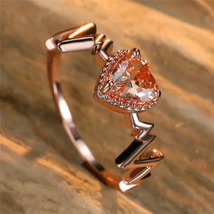 Wedding Rings Luxury Female Champagne Crystal Stone Ring Cute Zircon Rose Gold Color For Women Charm Heart Beat Engagement RingWedding