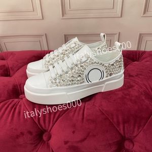 Mens Itália Bee Sapatos Casuais Mulheres Sapateiras de Couro Plano Branco Treinadores de Cobis de Tigre Bordados de Tigre Bordados HC210424